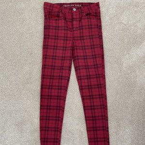American Eagle Hi-Rise Jegging   black/red plaid  Size 6 regular